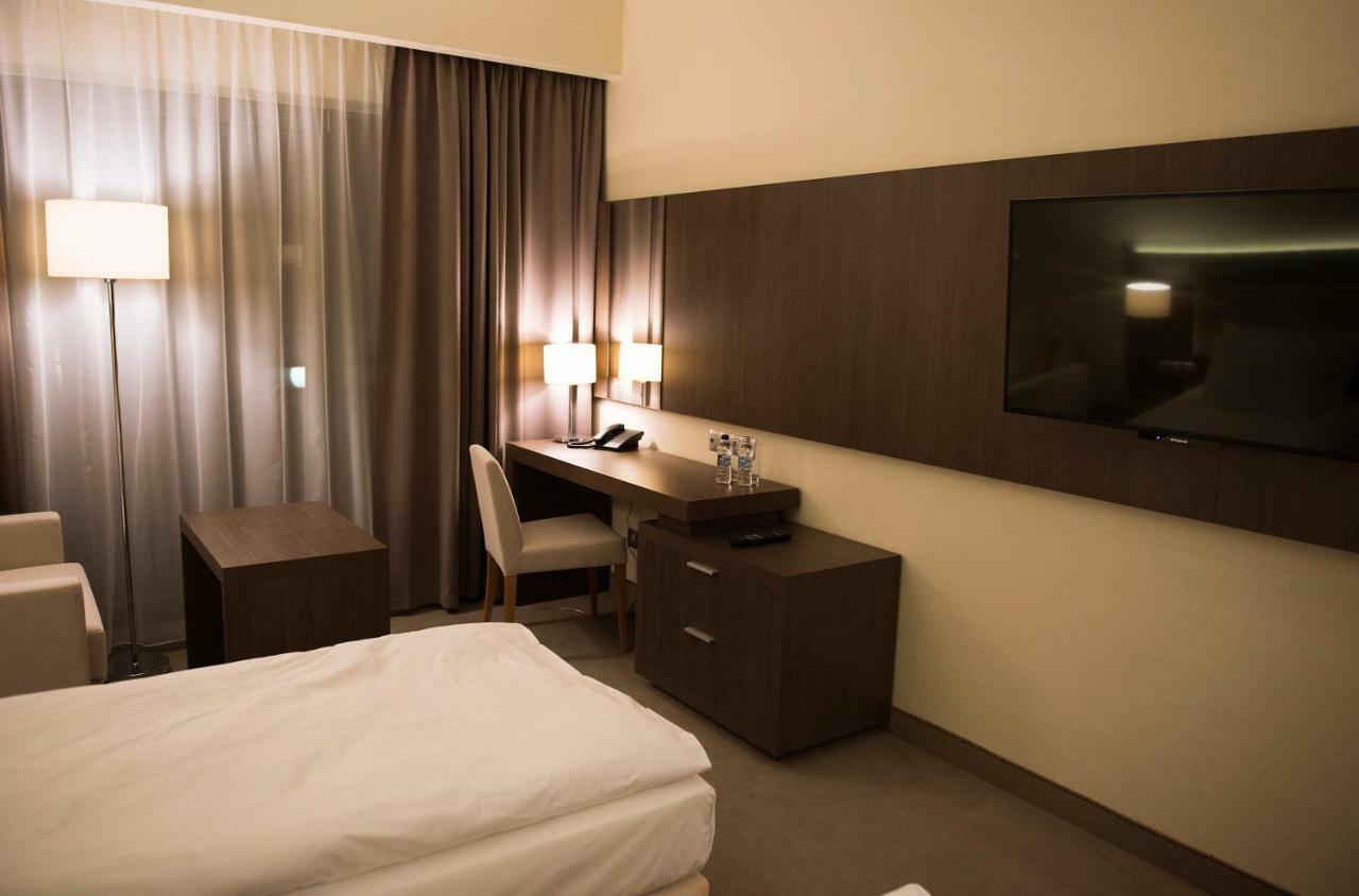 Kosma Hotel 4*
